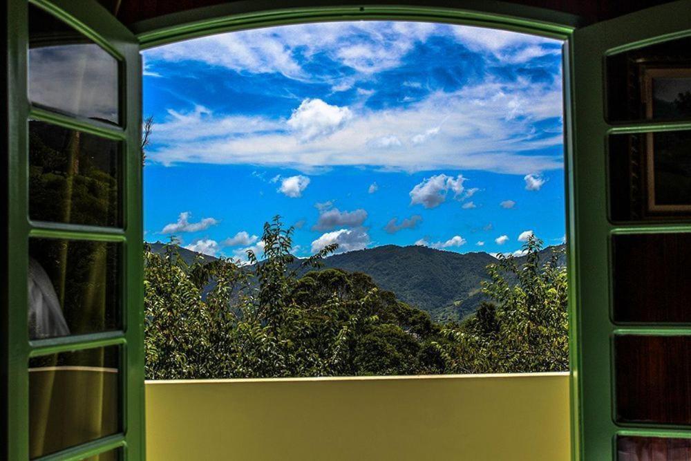 Hotel Fazenda Caledonia Inn ノバ・フリブルゴ エクステリア 写真